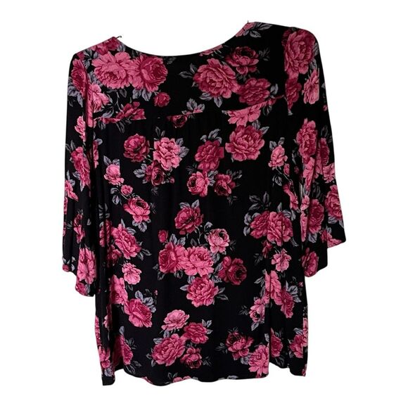 Torrid Black Floral Crepe Strappy Blouse Shirt Top with 3/4 Sleeves Size 2/2X - Picture 3 of 11